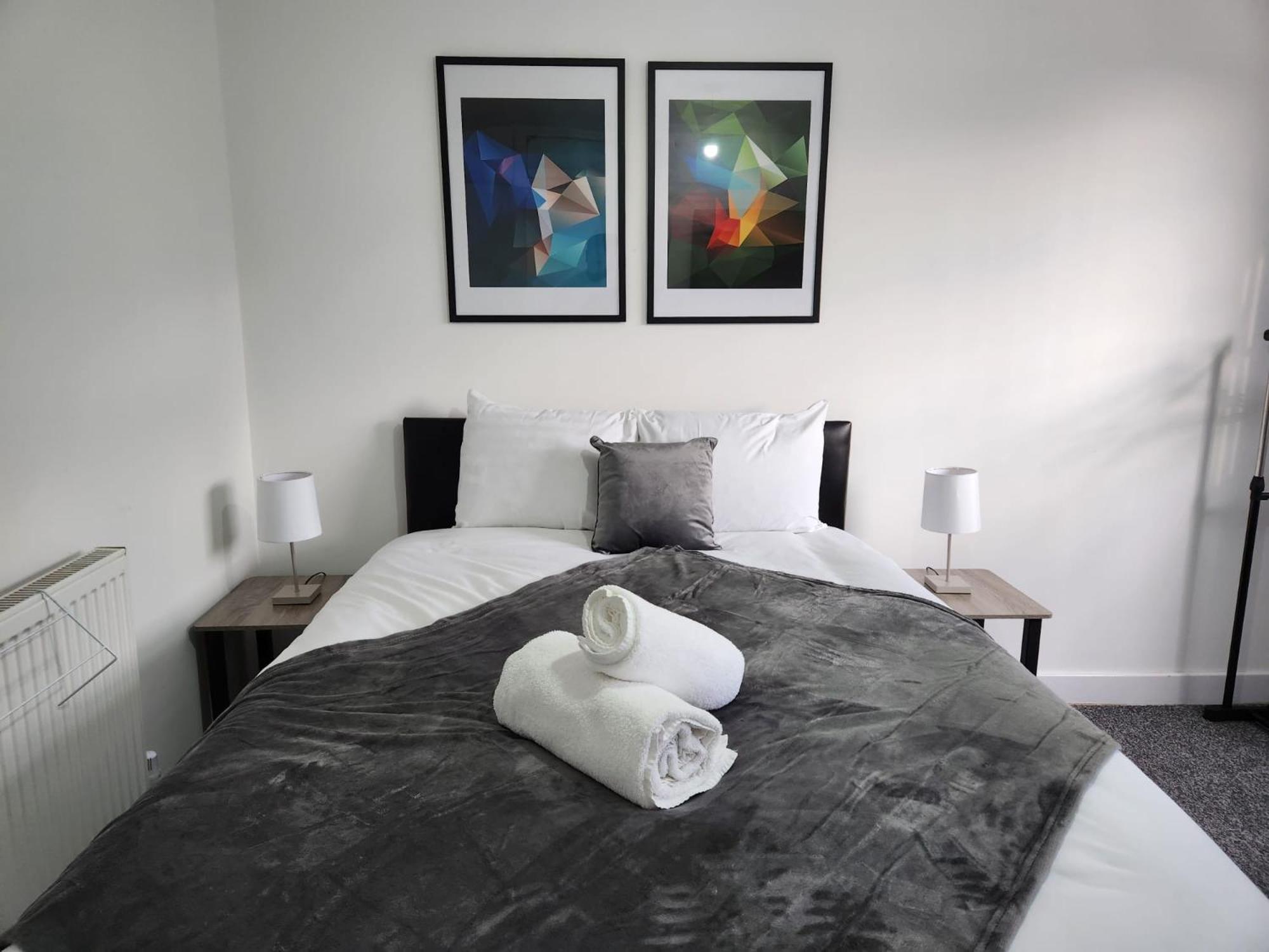 4 Bedroom 2 Bathroom Shared House - Near Bhx And Nec Birmingham Kültér fotó