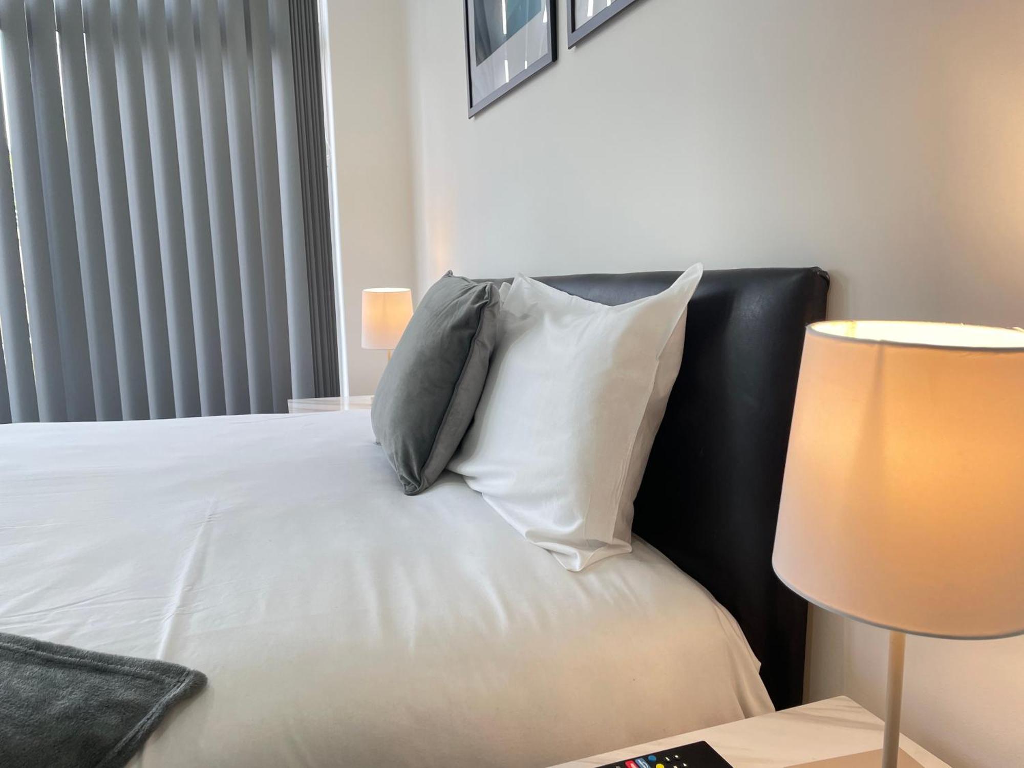 4 Bedroom 2 Bathroom Shared House - Near Bhx And Nec Birmingham Kültér fotó