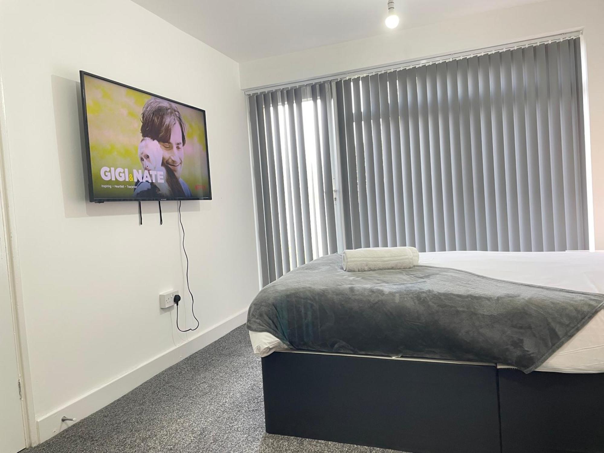 4 Bedroom 2 Bathroom Shared House - Near Bhx And Nec Birmingham Kültér fotó